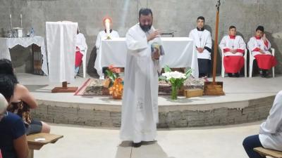   Comunidade do Bairro BancÃ¡rio celebrou o padroeiro Frei GalvÃ£o com Santa Missa 